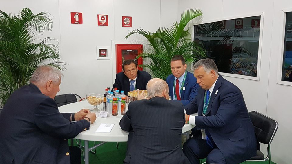 Orbán Viktor a FINA vezetőivel találkozott Rióban