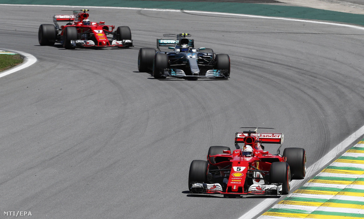 Újra nyerni tudott Vettel, Hamilton nagyot ment