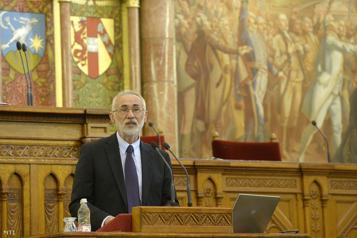 Romsics Ignác: a történelmet nem a győztesek írják