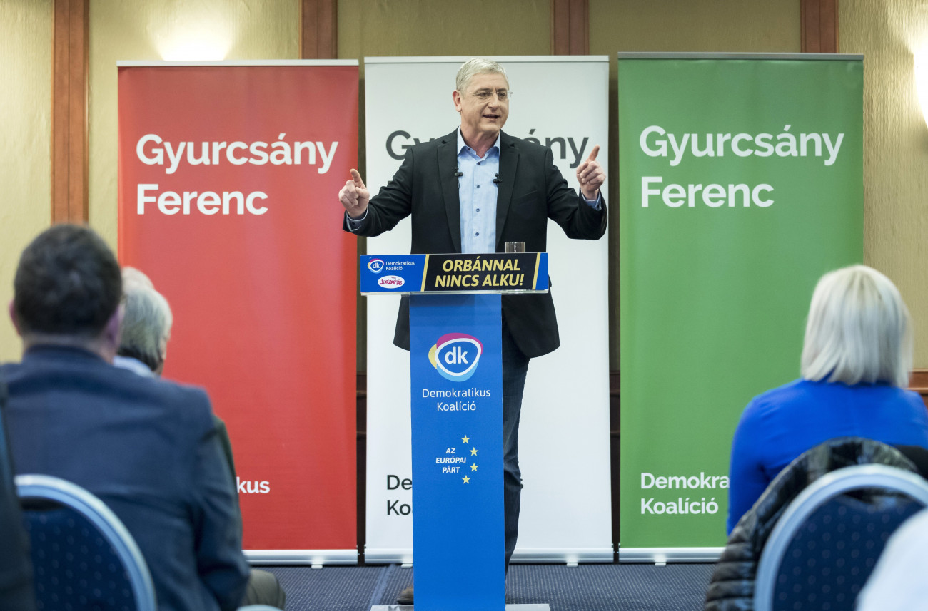 Budapest, 2018. március 25.
Gyurcsány Ferenc, a Demokratikus Koalíció (DK) elnöke beszél pártja kampányrendezvényén egy budapesti szállodában 2018. március 25-én.
MTI Fotó: Mohai Balázs