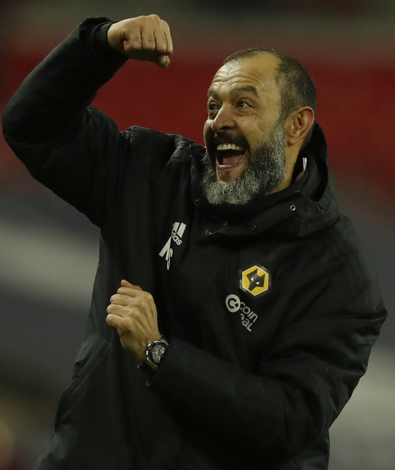 London, 2018. december 29.
Nuno Espirito Santo, a Wolverhampton Wanderers vezetőedzője ünnepel, miután csapata 3-1-re legyőzte a Tottenham Hotspurt az angol első osztályú labdarúgó-bajnokságban játszott mérkőzésen a londoni Wembley stadionban 2018. december 29-én.
MTI/AP/Kirsty Wigglesworth