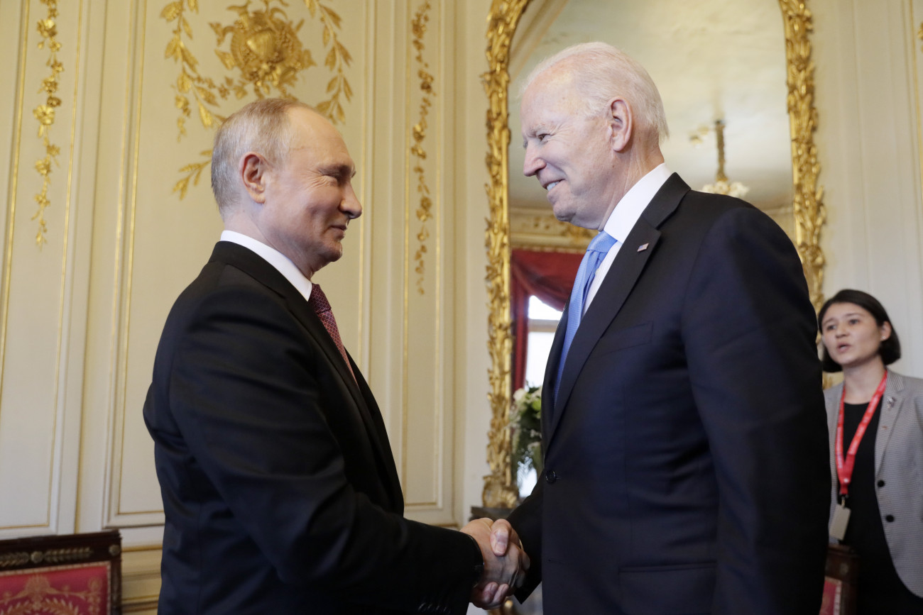 GENEVA, SWITZERLAND  JUNE 16, 2021: Russia's President Vladimir Putin (L) and US President Joe Biden shake hands as they meet for talks at the Villa La Grange. Mikhail Metzel/TASS (Photo by Mikhail Metzel\TASS via Getty Images)