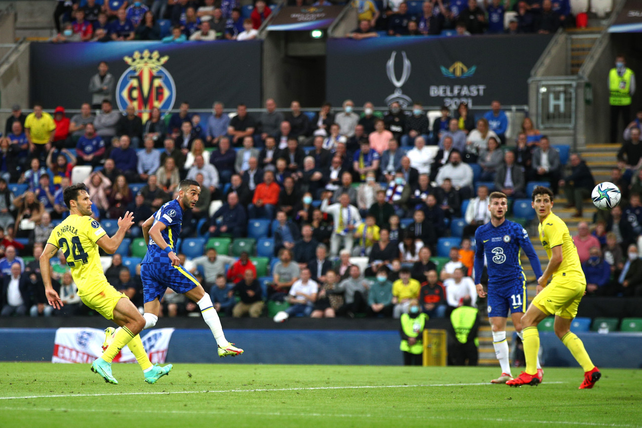 BELFAST, NORTHERN IRELAND - AUGUST 11: Hakim Ziyech of Chelsea scores their team's first goal under pressure from Alfonso Pedraza of Villarreal during the UEFA Super Cup 2021 match between Chelsea FC and Villarreal CF at the National Football Stadium at Windsor Park on August 11, 2021 in Belfast, Northern Ireland. (Photo by Chris Lee - Chelsea FC/Chelsea FC via Getty Images)