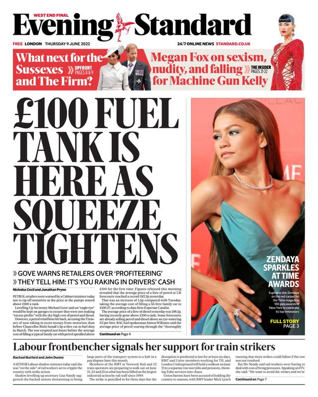Az Evening Standard című londoni lap 2022. június 9-i, esti kiadásának címlapfotója a benzin áremelésének hírével és Zendaya, amerikai színésznő fotójával.