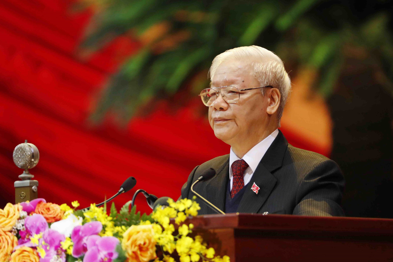 Hanoi, 2021. január 26.
Nguyen Phu Trong, a vietnami Kommunista Párt főtitkára, vietnami elnök beszédet mond a Vietnami Kommunista Párt XIII. Országos Kongresszusának nyitóünnepségén Hanoiban 2021. január 26-án. Az előző nap kezdődött, február 2-ig tartó kongresszus napirendjén többek között a párt új vezetőségének megválasztása is szerepel.
MTI/EPA/Vietnami hírügynökség