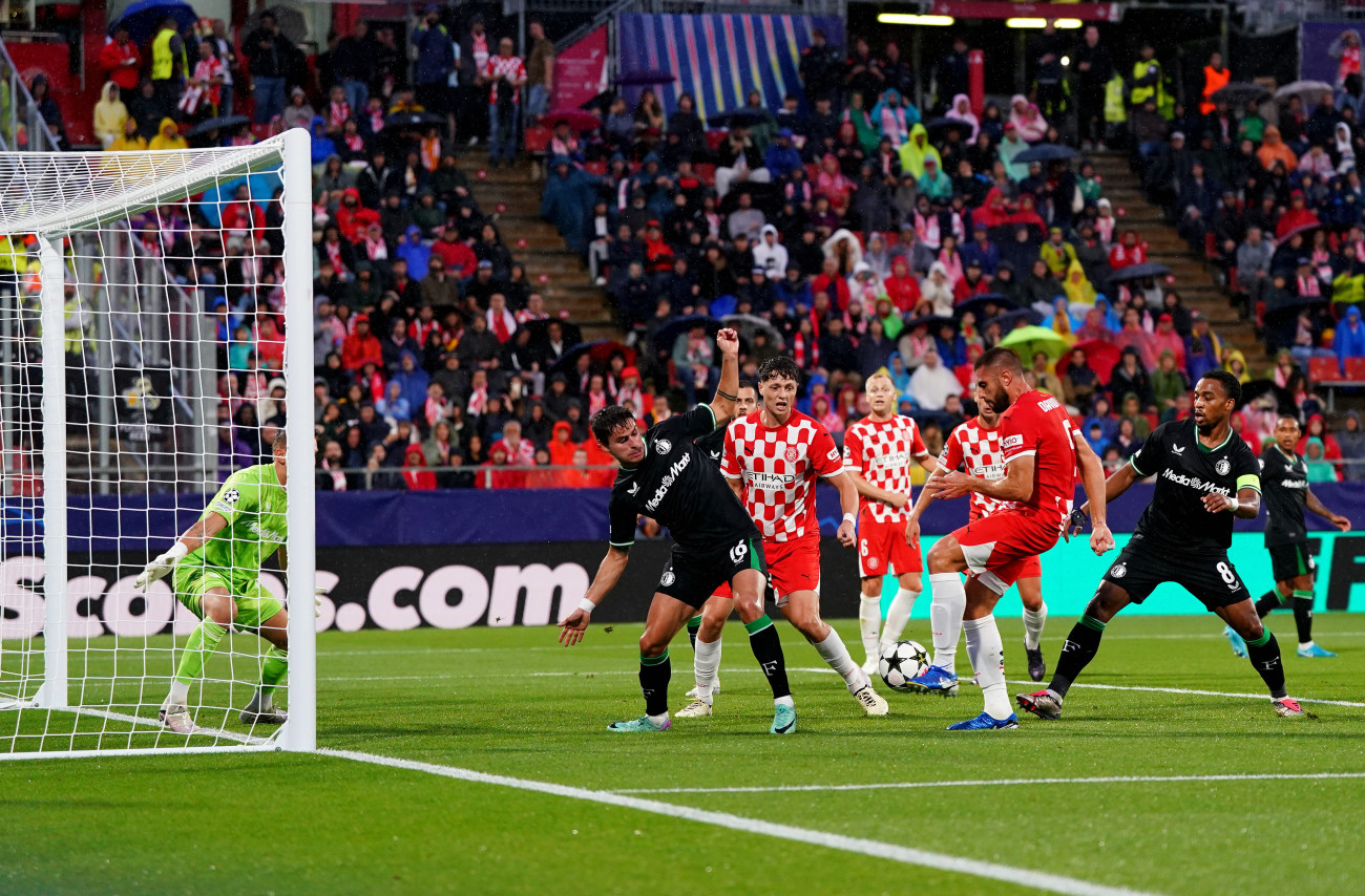 GIRONA, SPAIN - OCTOBER 02: David Lopez of Girona FC scores his team's first goal during the UEFA Champions League 2024/25 League Phase MD2 match between Girona FC and Feyenoord at Montilivi Stadium on October 02, 2024 in Girona, Spain. (Photo by Pedro Salado/Getty Images)