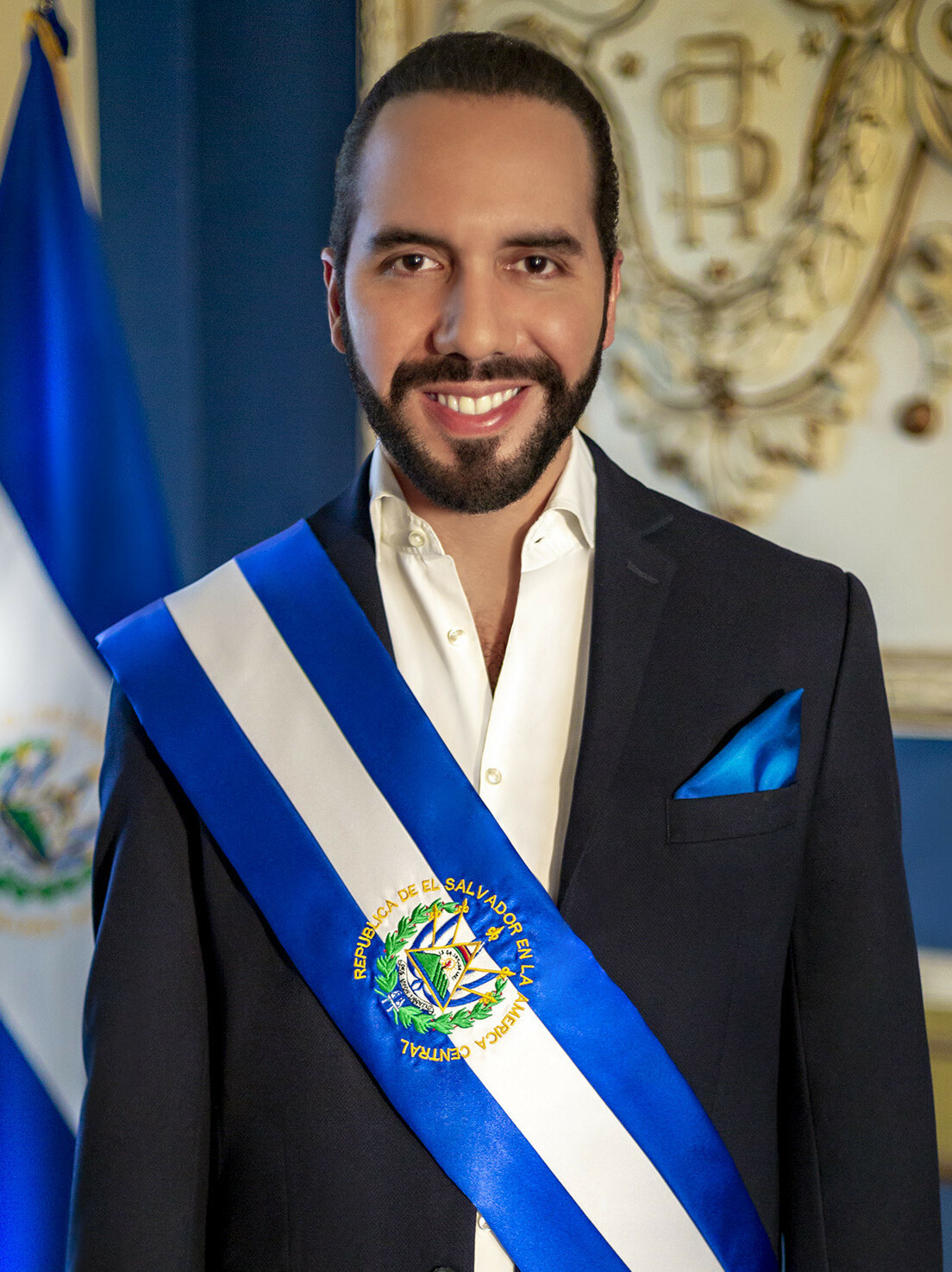 Nayib Bukele El Salvador elnöke, aki hadat üzent bandáknak. Forrás: Wikipédia