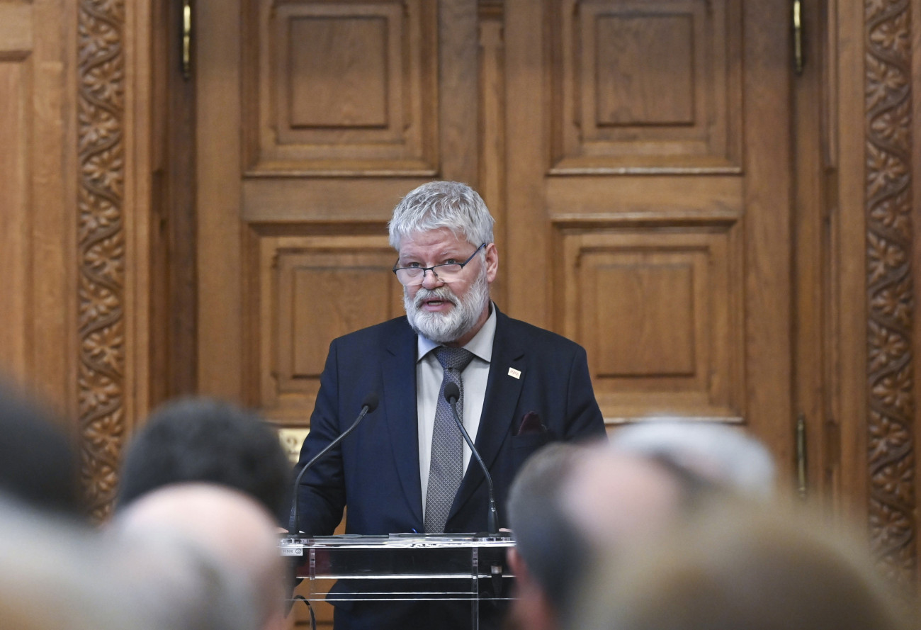 Budapest, 2025. május 14.
Turi Attila, a Magyar Művészeti Akadémia elnöke beszédet mond a Nemeskürty István 100 elnevezésű emléknapon az Országházban 2025. május 14-én.
MTI/Bruzák Noémi