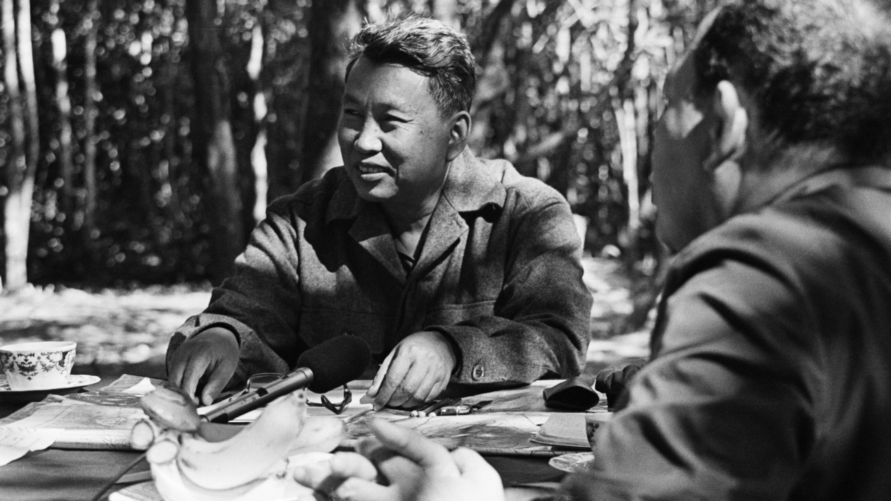 (Original Caption) Pol Pot, leader of the Khmer Rouge, in the Cambodian jungle with an ABC news team during an interview. Filed 01/17/1980