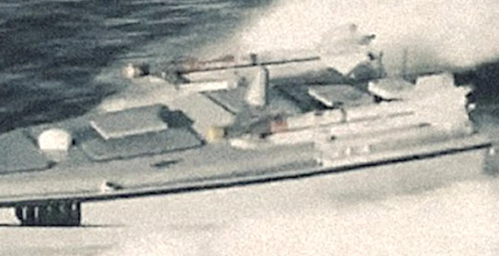 R-73-as rakétákat hordozó Magrua-7 ukrán tengeri drón. Kép: GUR