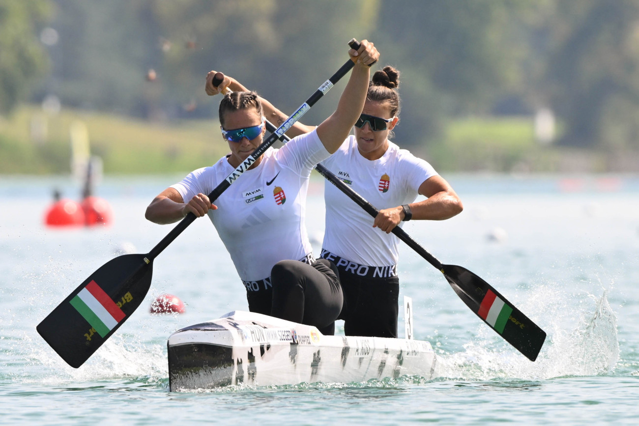 Milánó, 2025. augusztus 23.
Kiss Ágnes (b) és Nagy Bianka a kajak-kenu világbajnokság a női kenu kettesek 200 méteres versenyének döntőjében Milánóban 2025. augusztus 23-án.
MTI/Czeglédi Zsolt