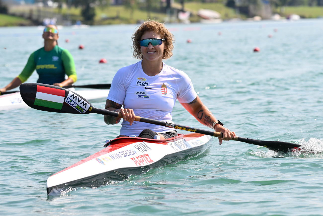 Milánó, 2025. augusztus 23.
Az ezüstérmes Varga Katalin a para kajak-kenu világbajnokság női KL1 200 méteres kategóriájának döntője után Milánóban 2025. augusztus 23-án.
MTI/Czeglédi Zsolt