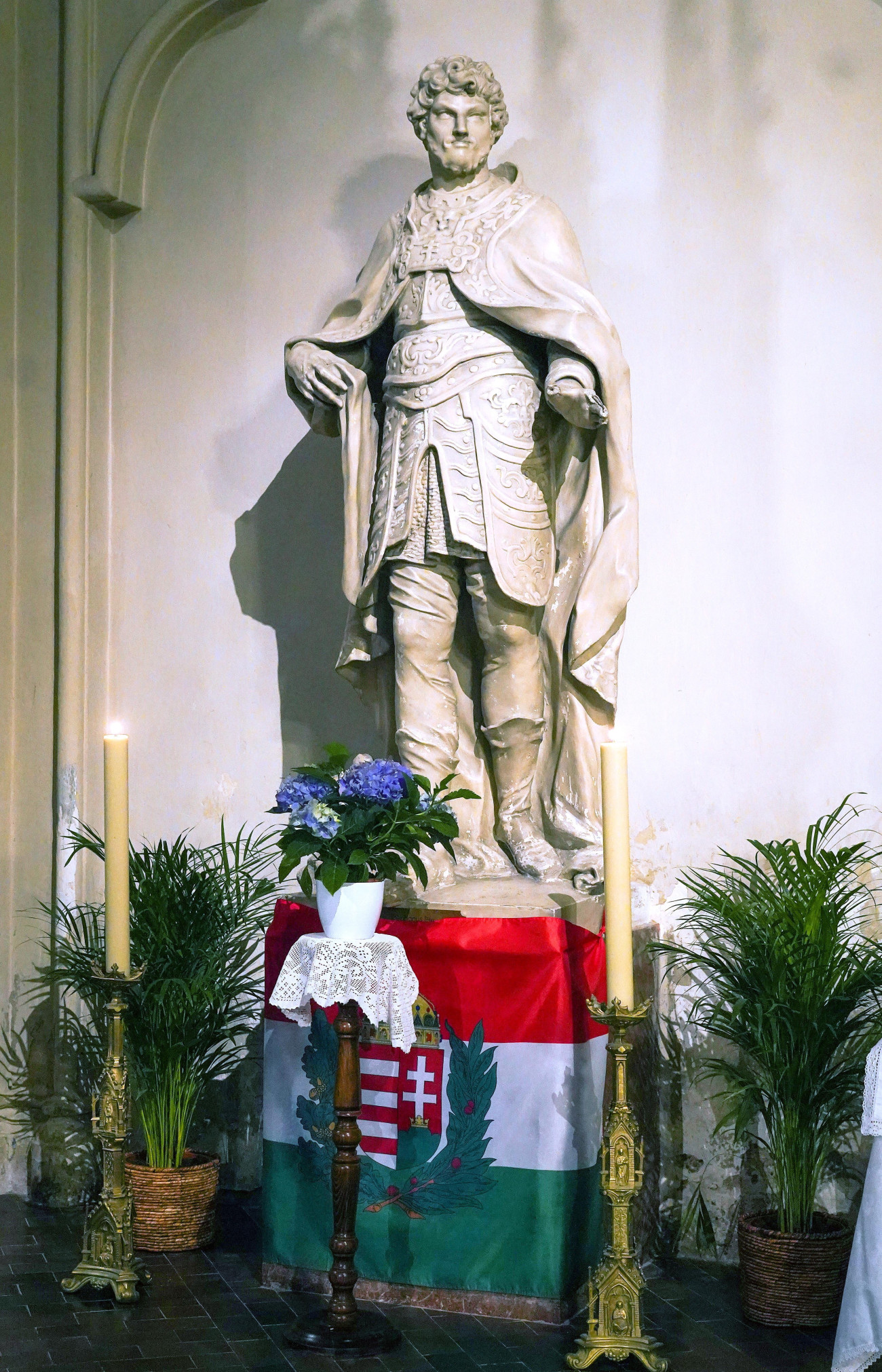 Bécs, 2025. szeptember 2.
Szent István király szobra az államalípító tiszteletére tartott ünnepi szentmisén a Havas Boldogasszonyról elnevezett bécsi minorita templomban 2025. szeptember 2-án.
MTI/Filep István