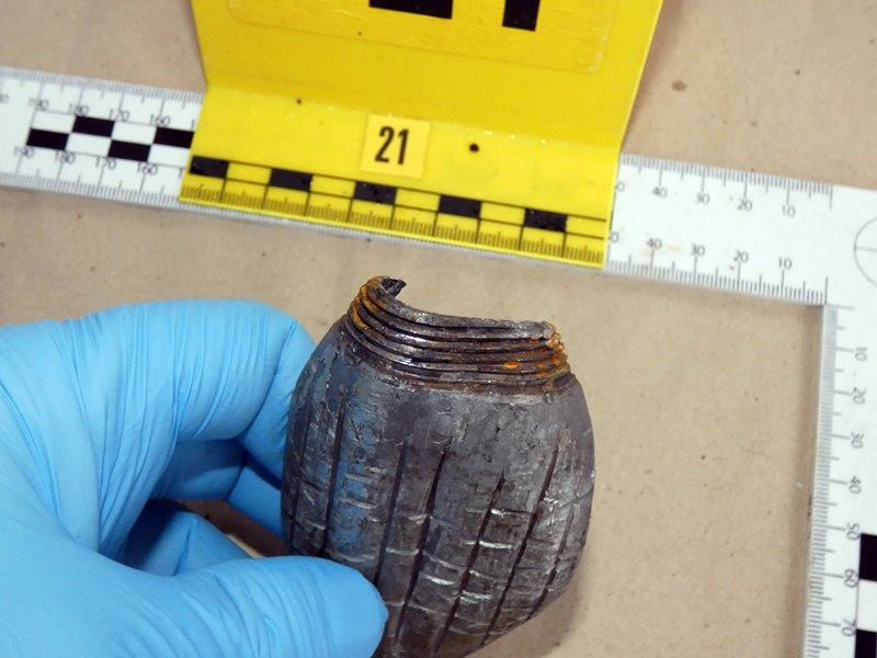 A monorierdői csőbombás merényletben használt bomba darabja.