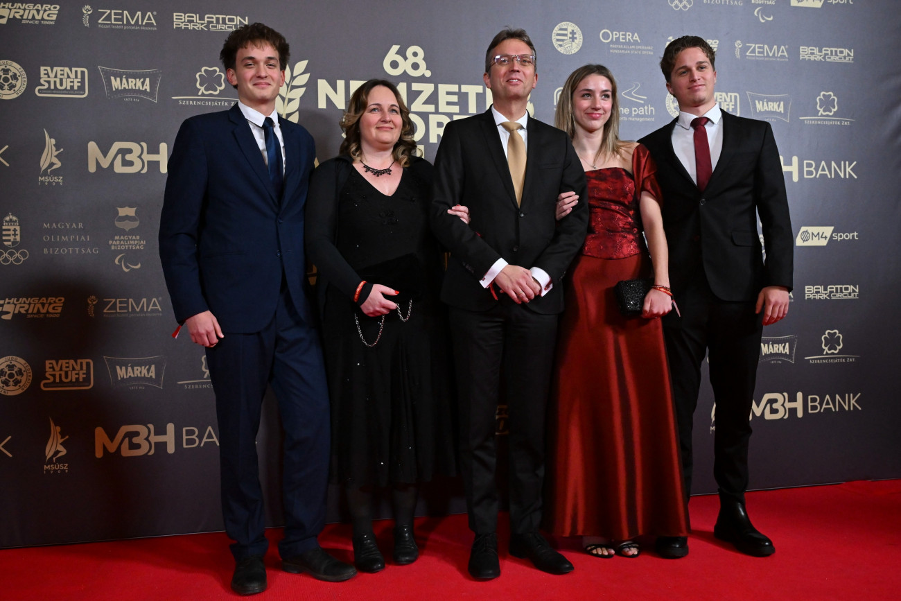 Budapest, 2026. január 12.
Hankó Balázs kultúráért és innovációért felelõs miniszter (k) a 68. Nemzeti Sport Gálán a Magyar Állami Operaházban 2026. január 12-én.
MTI/Illyés Tibor