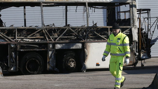 Váratlan fordulat: mégsem gyanúsították meg a buszbaleset sofőrjét