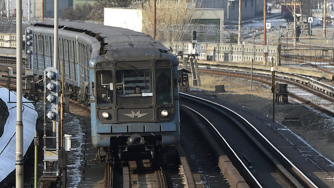 Hétfőn már felújított metróval utazhatunk