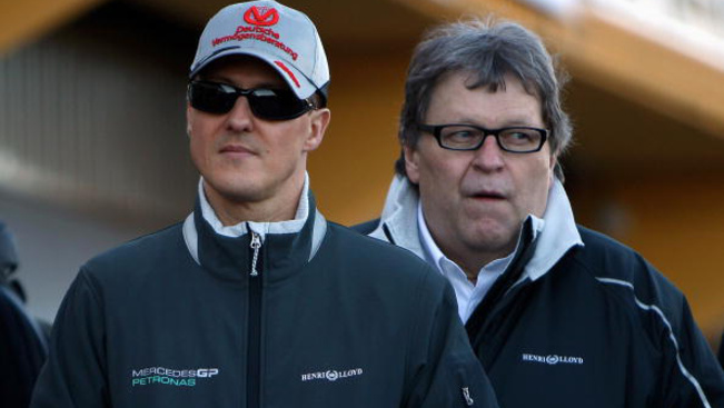 Nagy elismerést kapott Michael Schumacher, sírtak a díjátadón