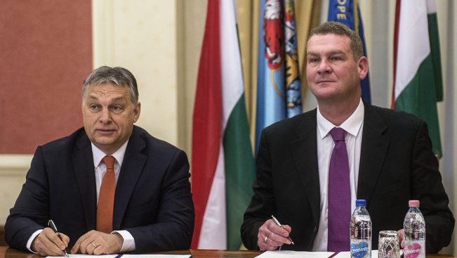 Orbán és Botka fej-fej mellett