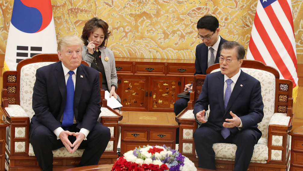 Trump megint megfenyegette Észak-Koreát