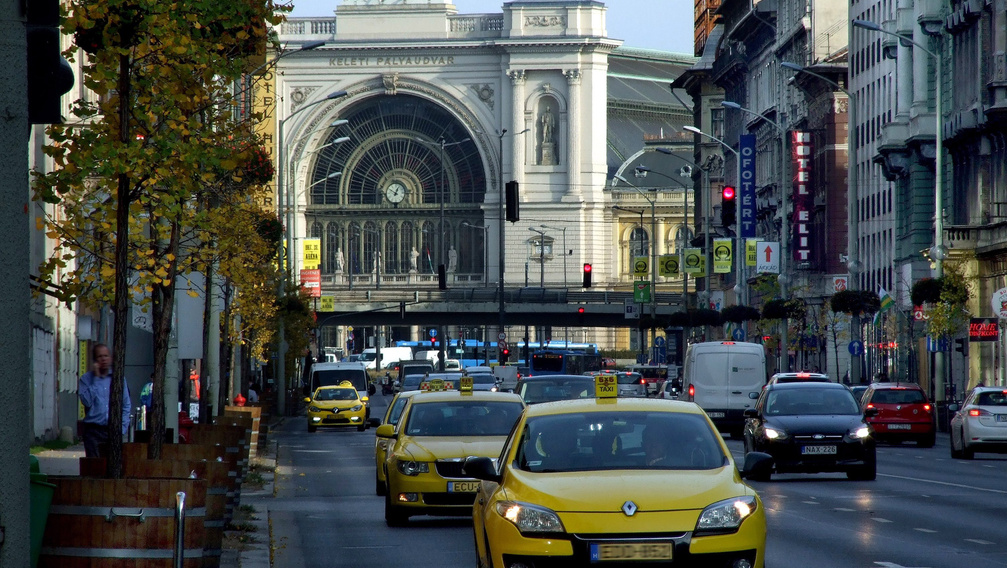 Nem engednek az áremelésből a taxisok