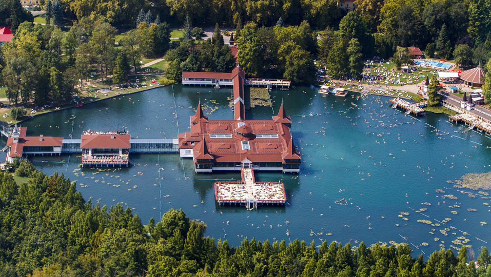 Meglepetés is van a turisták kedvenc helyeinek rangsorában