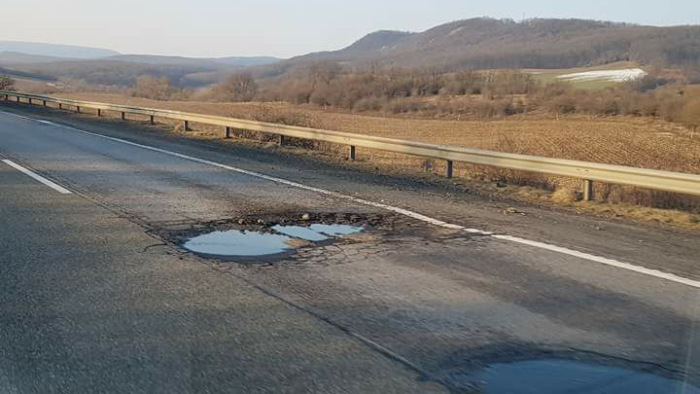 Különleges sebességkorlátozás okoz életveszélyt az M1-esen