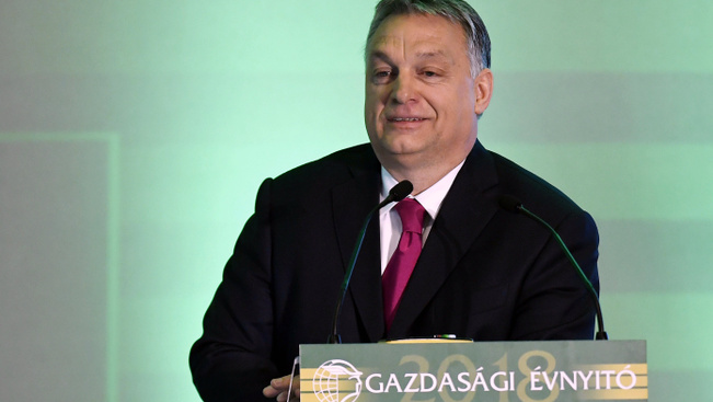 Ismertette gazdasági terveit Orbán Viktor