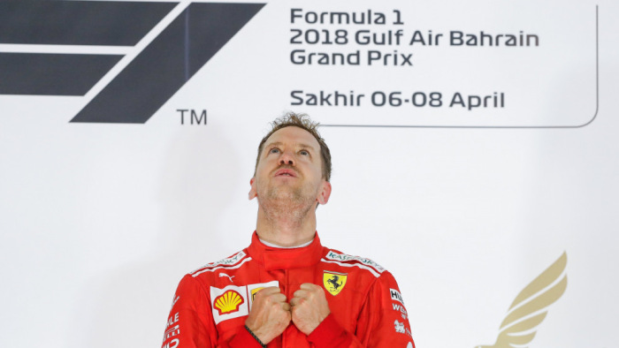 Vettelt is elküldhetik a Ferraritól