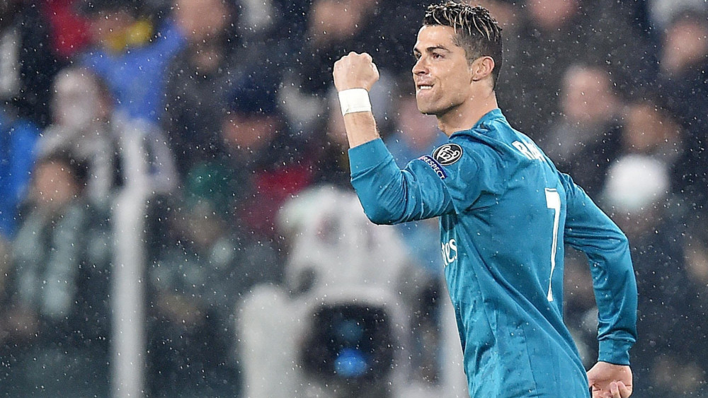 Torino, 2018. április 3.Cristiano Ronaldo, a Real Madrid játékosa, miután gólt rúgott a Juventus ellen a labdarúgó Bajnokok Ligájában a torinói Allianz Stadionban 2018. április 3-án. (MTI/EPA/Alessandro Di Marco)