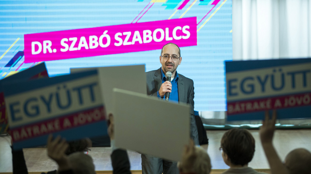 Szabó Szabolcs, Csepel és Soroksár független országgyűlési képviselője az Együtt kampánynyitó rendezvényén a Csepeli Munkásotthonban 2018. január 27-én.