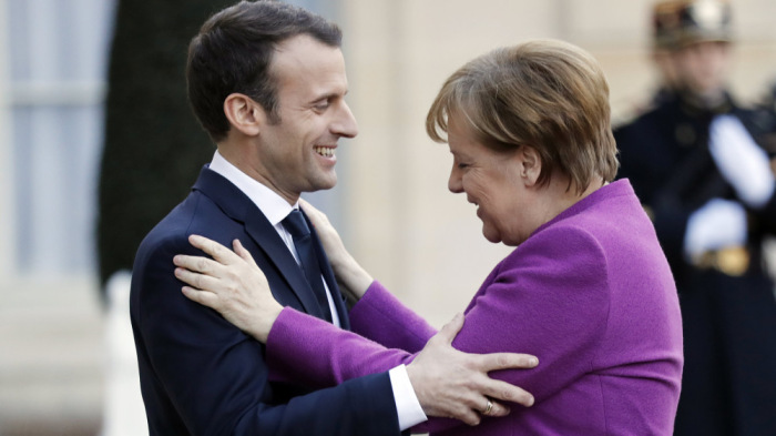 Kínosak a németeknek Macron ígéretei