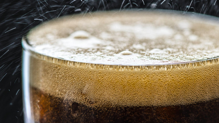 Köhög a kézműves söröktől a világ legnagyobb sörgyártója