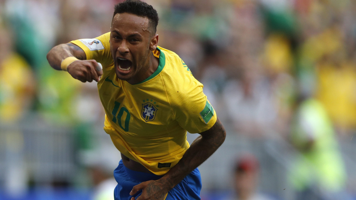 Szamara, 2018. július 2.A brazil Neymar, miután berúgta csapata első gólját az oroszországi labdarúgó-világbajnokság nyolcaddöntőjének Brazília  Mexikó mérkőzésén Szamarában 2018. július 2-án. (MTI/AP/Frank Augstein)