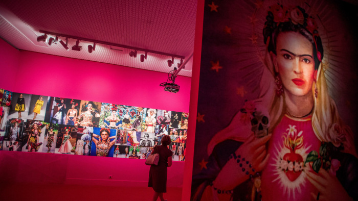 Hétfőnként is látogatható a Frida Kahlo-kiállítás