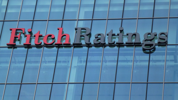 Stabil kilátással megerősítette a magyar államadós-osztályzatot a Fitch Ratings
