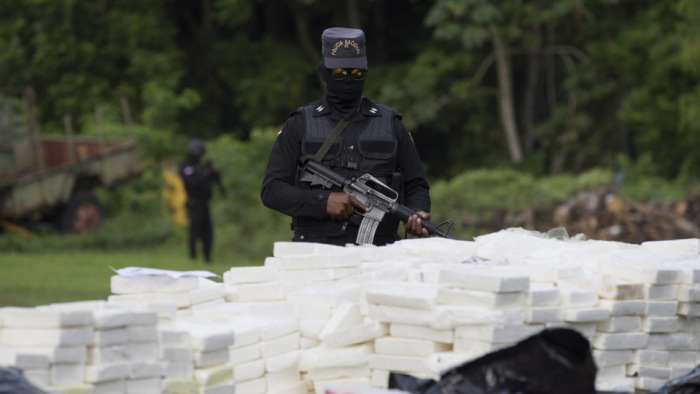 Felfoghatatlan mennyiségű kokain ringott az Atlanti-óceánon
