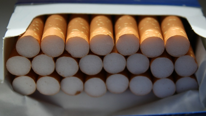 14 ezer doboz csempészett cigarettán ült