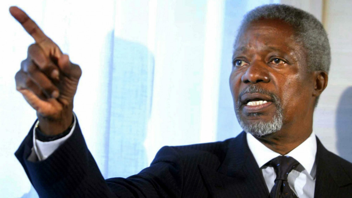 Stockholm, 2018. augusztus 18.2003. augusztus 20-án a stockholmi repülőtéren sajtótájékoztatón készült felvétel Kofi Annan akkori ENSZ-főtitkárról. Hírügynökségi jelentések szerint Kofi Annan 2018. augusztus 18-án, 80 éves korában elhunyt. (MTI/EPA/Fredrik Persson) *** Local Caption *** 00042296