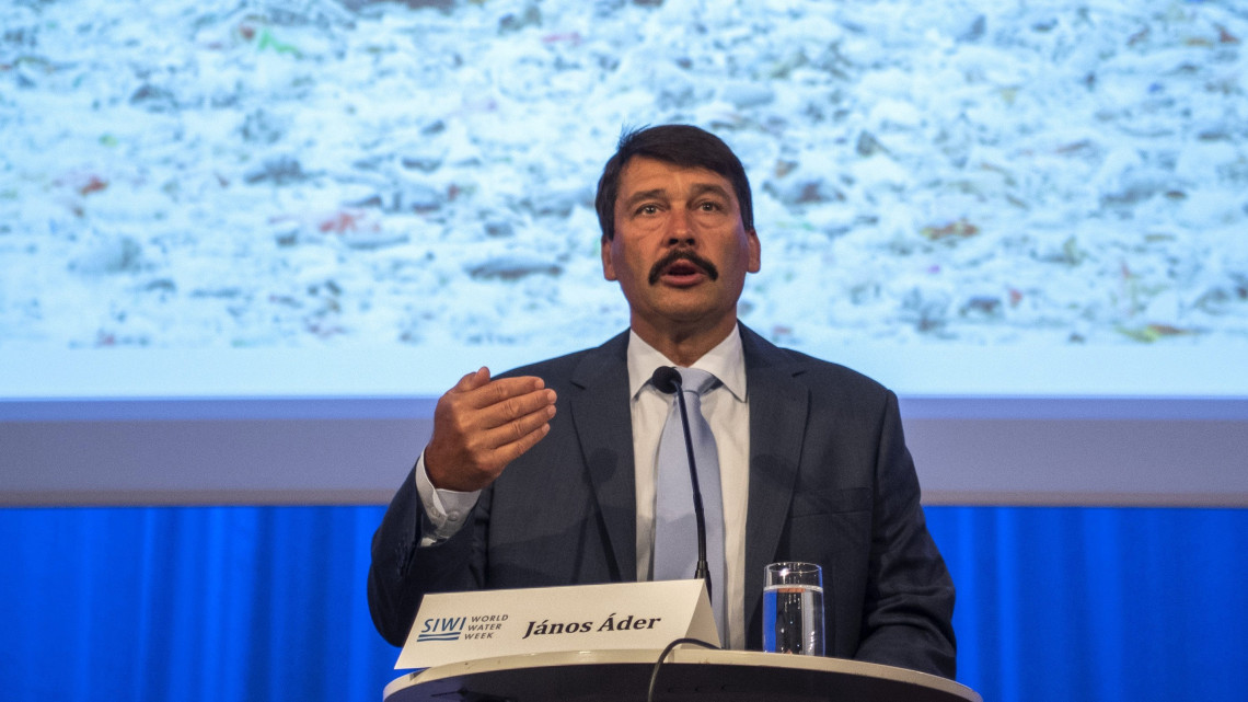 Áder János köztársasági elnök nyitó előadást tart a Stockholmi Víz Világhét keretében rendezett pénzügyi kerekasztal-beszélgetésen a Norra Latin konferenciaközpontban 2018. augusztus 29-én.
