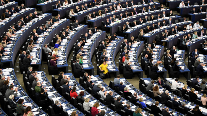 Átment a migránsvízum ügye az Európai Parlamenten
