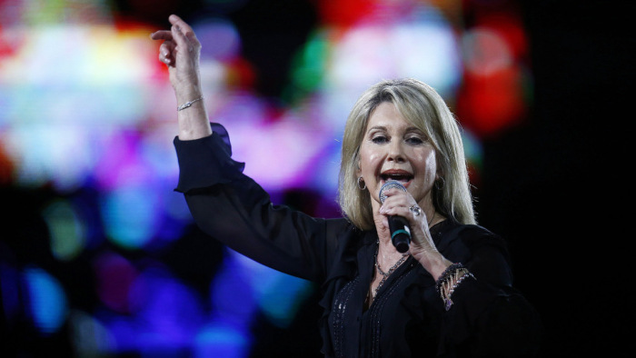 Olivia Newton-Johnnál harmadszorra is rákot diagnosztizáltak