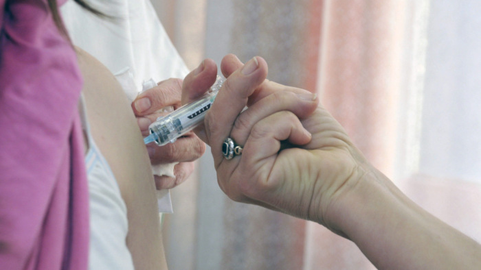 Kiderült, mennyire hatékony a HPV elleni oltás