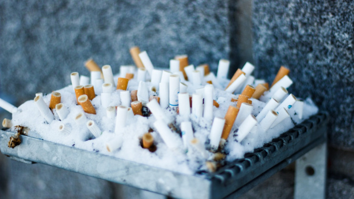 Lázár János hivatalosan még nem javasolta a dohányvásárlási tilalmat