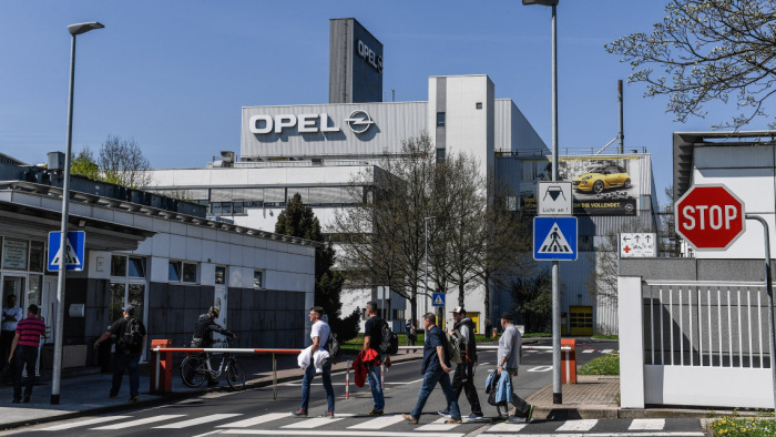 Dízelbotrány - 96 ezer Opelt hívnak vissza