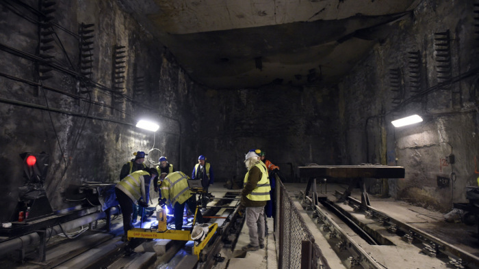 Csúszik a 3-as metró felújítása