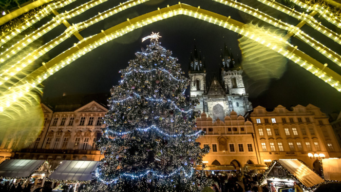 A csehek olcsóbban megússzák idén a karácsonyt, mint a szlovákok
