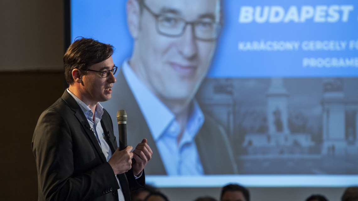 Karácsony Gergely, a Párbeszéd főpolgármester-jelöltje beszédet mond programbemutató rendezvényén a budapesti Flamenco szállóban 2019. január 26-án.