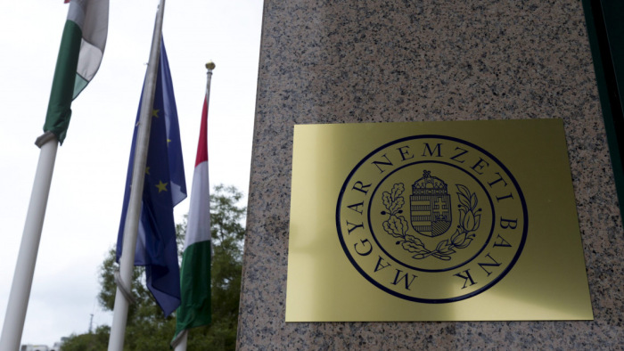 400 ezer hitelszerződést érintő jelzést tett a Magyar Nemzeti Bank
