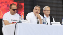 Elkezdődött a Tusványos – Orbán Viktoron és Magyar Péteren mindenki szeme
